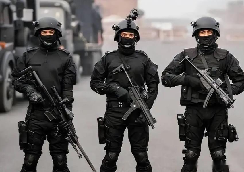 武装到牙齿,却坐着公交去反恐:印度黑猫突击队能有多抽象?说起全世界最离谱的特