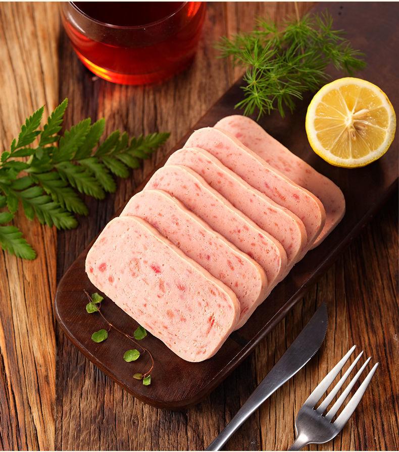 国内公认最好吃十大午餐肉1.长城小白猪火腿猪肉——肉含量≥90%，大块可见
