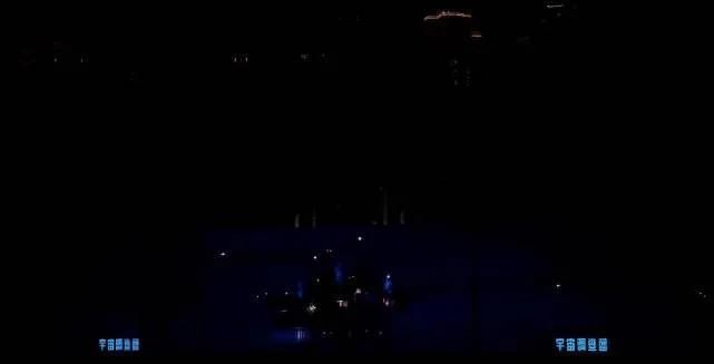 在周深全新巡演的艺术空间里，每一段VCR都像是被赋予灵魂的叙事诗，以精妙绝伦的节