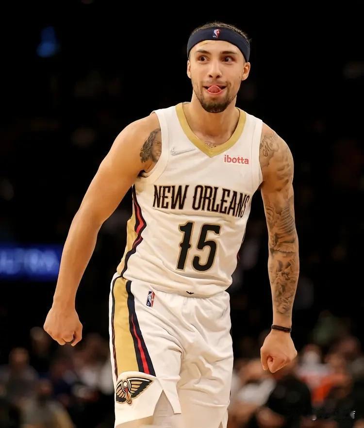 火箭可考虑用泰特交易来老六鹈鹕队超市开张，火箭队可以考虑送出泰特，交换来后卫阿