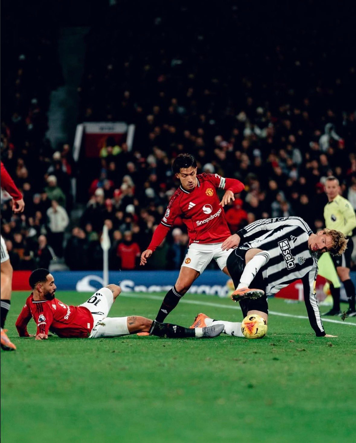 教皇都不能让其变阵的阿莫林，为了多古打起了4231。多古踢右边锋，世界波绝杀纽卡