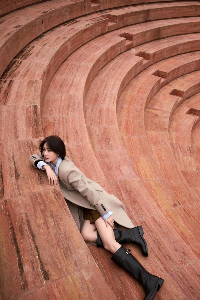 气质十足[害羞]