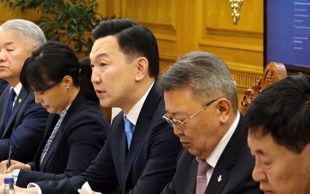 蒙古快扛不住了，越南也不行了？越南曾公布了一组“吓人“的数据：贸易逆差已持续八个