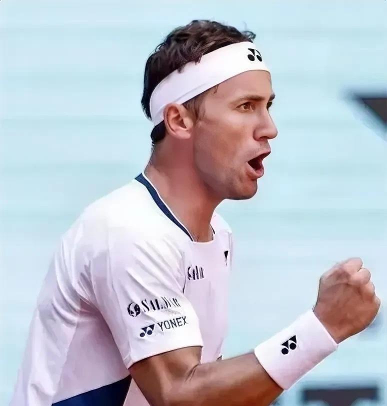 #ATP1000马德里大师赛#最新战报北京时间5月1日，刚刚结束一场2025
