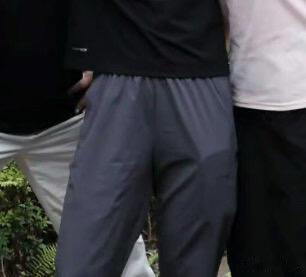 孙颖莎满满一裤兜孙颖莎这裤兜感觉能装下一个世界