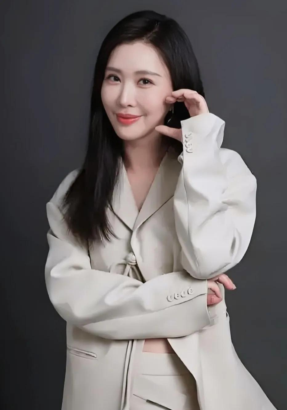 这瓜吃的，真让人背脊发凉。田小姐这回是被“静音模式”给处理了