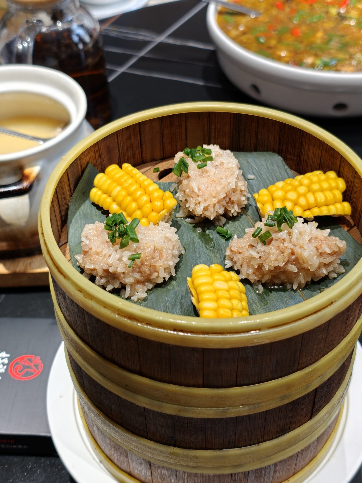中午和朋友一块吃好福记发现又上夏季新菜，招牌太安鱼和毛血旺是每次来都是必点，这次