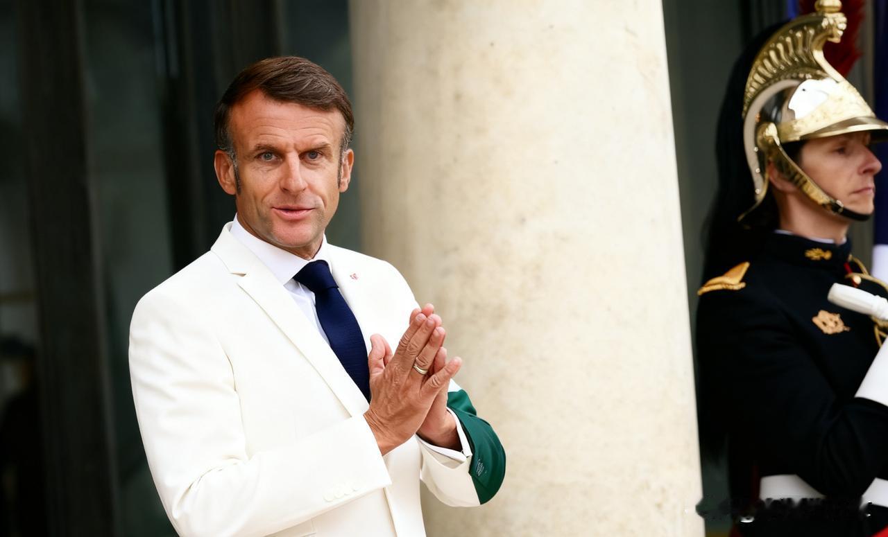 马克龙邀中国参加G7，西方秩序正在裂变巴黎爱丽舍宫的一则声明，犹如投入平静湖