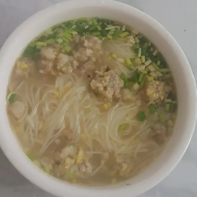我感觉我这么活着是一个累赘呀，今天头发晕，啥事都干不了。中午饭让老公做的，做了