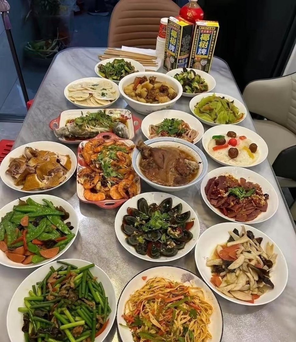假如两家同时请你吃饭，你会去哪家？