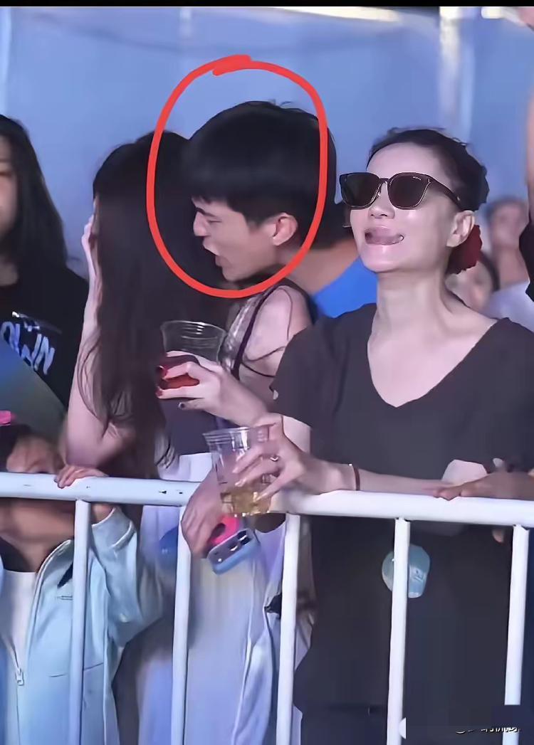 现在最愤怒的不是谢霆锋，而是李亚鹏。王菲的男性友人Ryan对李嫣做出动手动脚的举