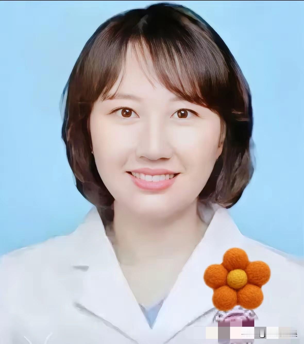 刚刚查了曾医生的身份，不查不知道，一查吓一跳，曾医生，是湘雅的博士，经过15