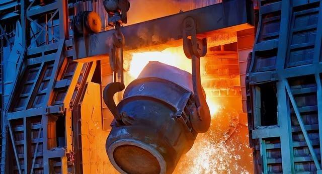 为什么中国宁愿勒紧裤腰带，也要死守钢铁产业？内行人的话一针见血：就这么说吧，如果