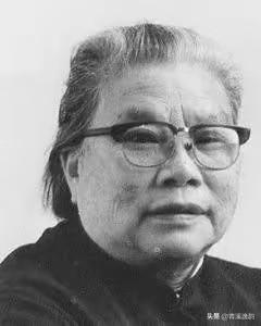 1929年，朱德看上了康克清，随即找人说媒表白，没想到被康克清给拒绝了。这