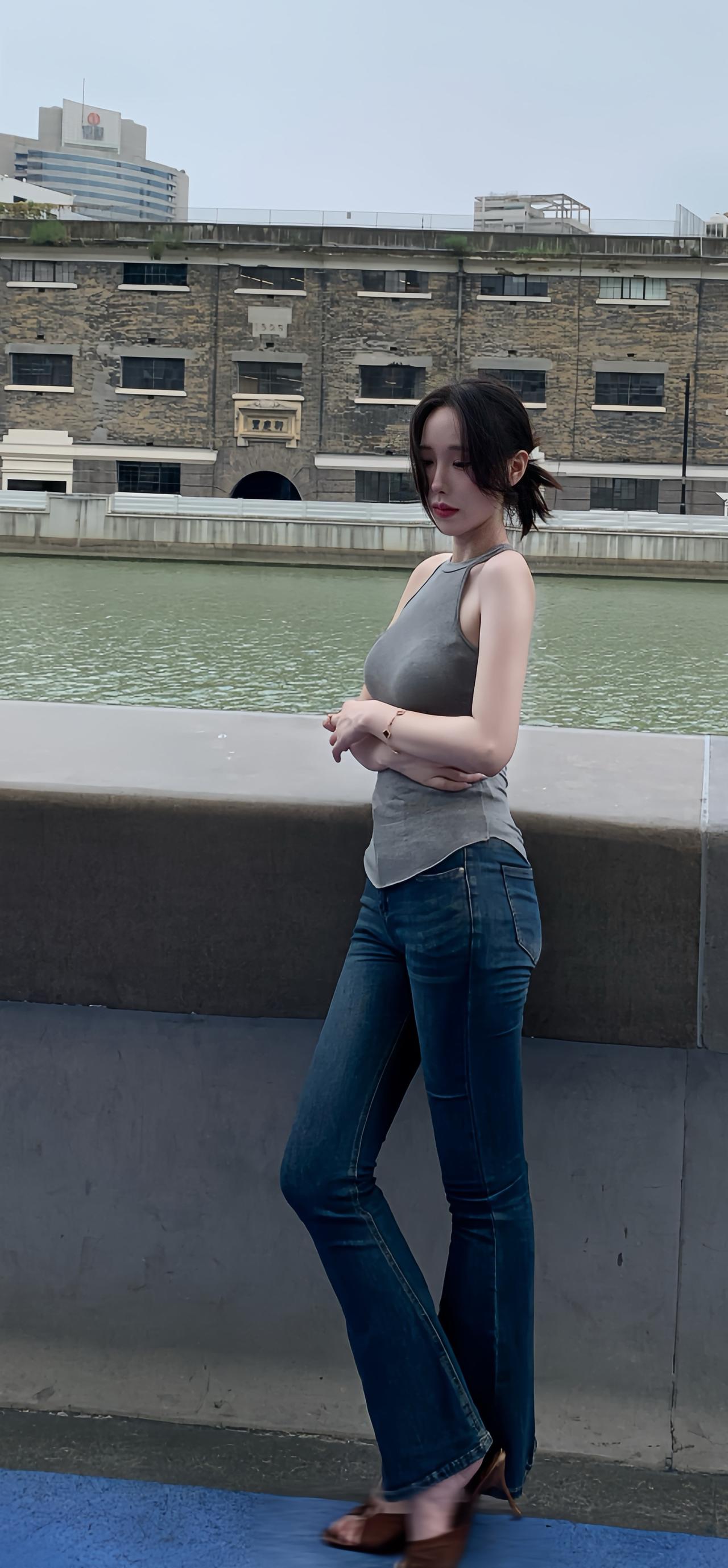 牛仔裤👖➕苏州河，体型如河水般柔和[比心]牛仔裤穿搭