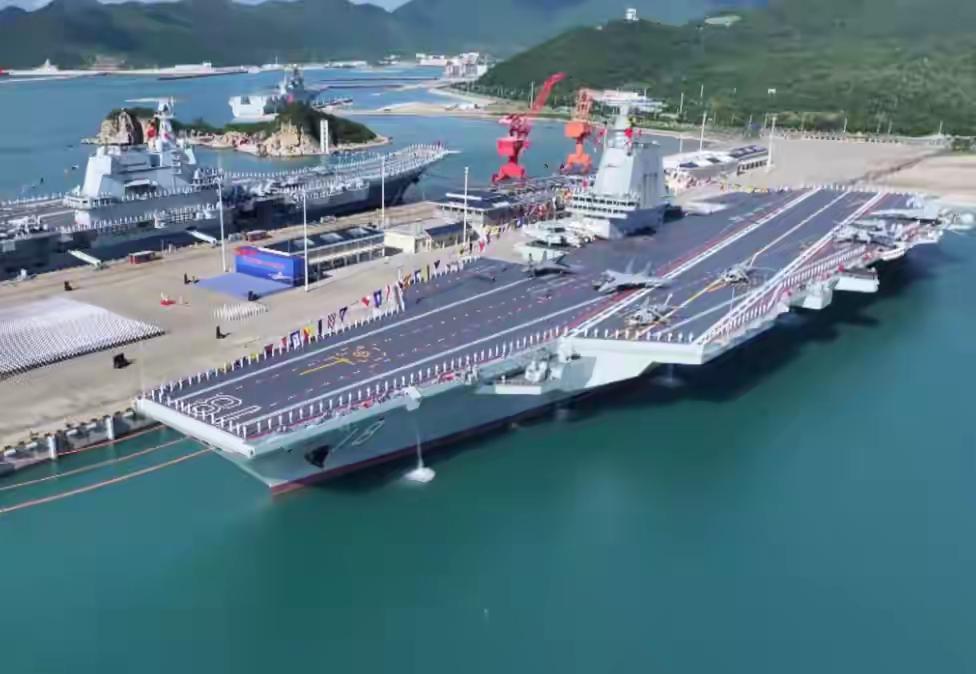 美国领先地位岌岌可危！美国承认在军事技术上“原地踏步”了20年。正在被其他军事强