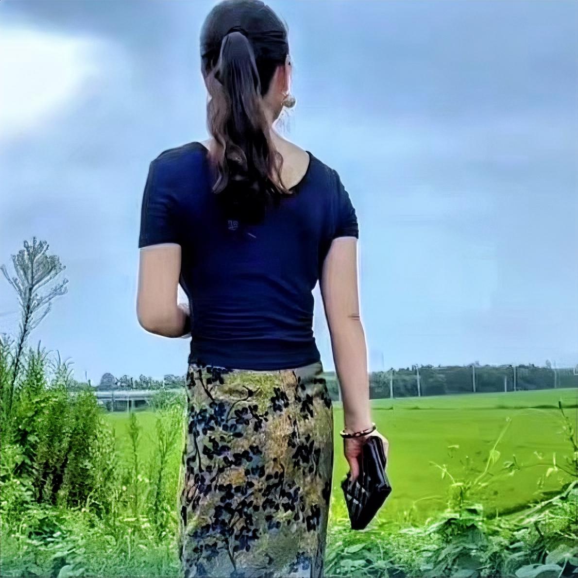做女人太难了。千万不能行差踏错，更不能触碰婚姻的底线出轨。除非真的过到无路