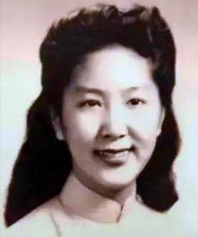 1949年，临近南京解放，孙中山之子孙科对中山陵的护卫们下了一道命令：“毛泽东和