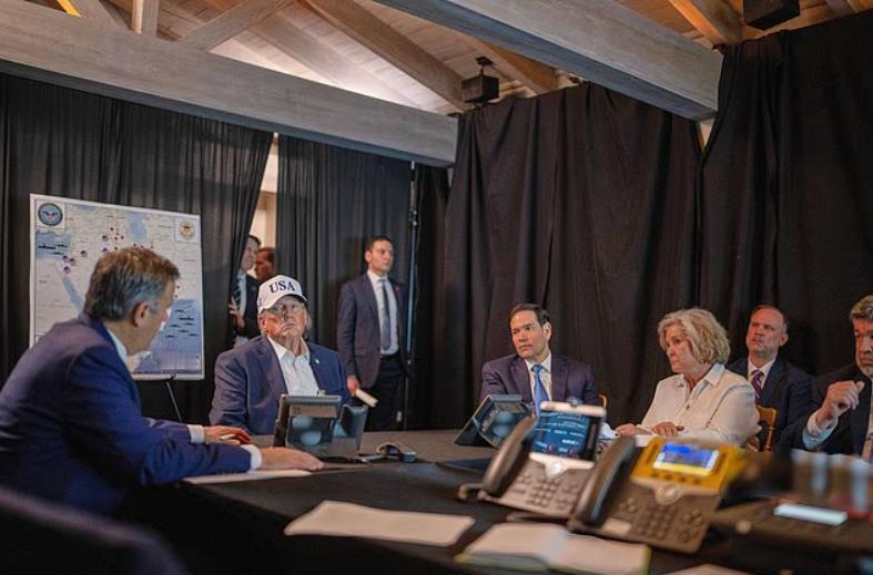 美国政坛洗牌：鲁比奥强势崛起，万斯总统之路生变日前美媒曝出重磅消息：美以对伊