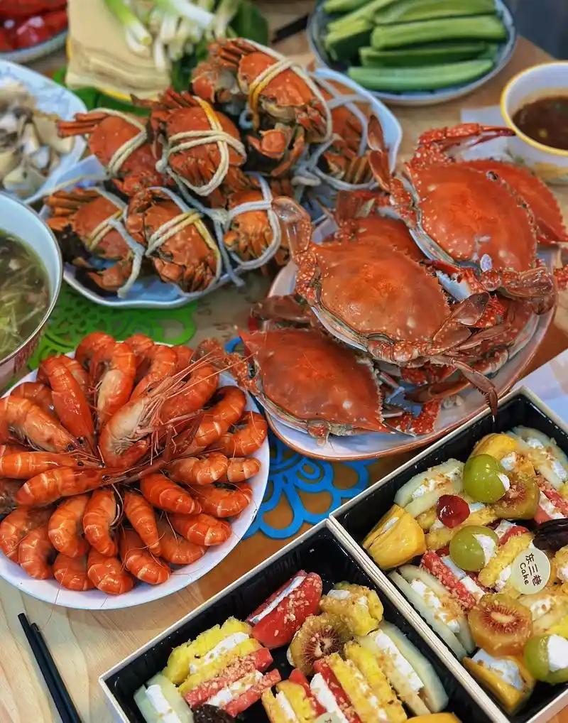 12888元包一年五星级酒店的饭，这种好事，如果是你们，你们干不干？近日，河南