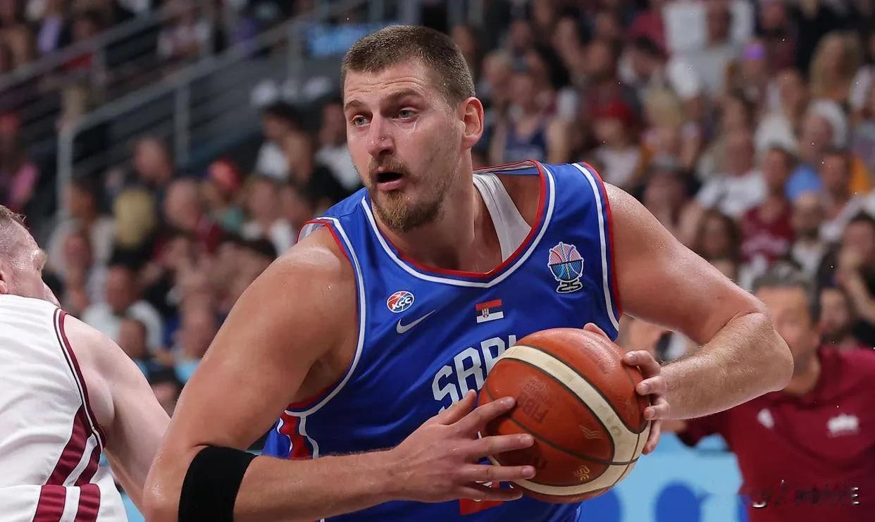 中国球迷现在为啥对NBA提不起多少兴趣，主要原因还是看到的比赛都是些过气的球星，