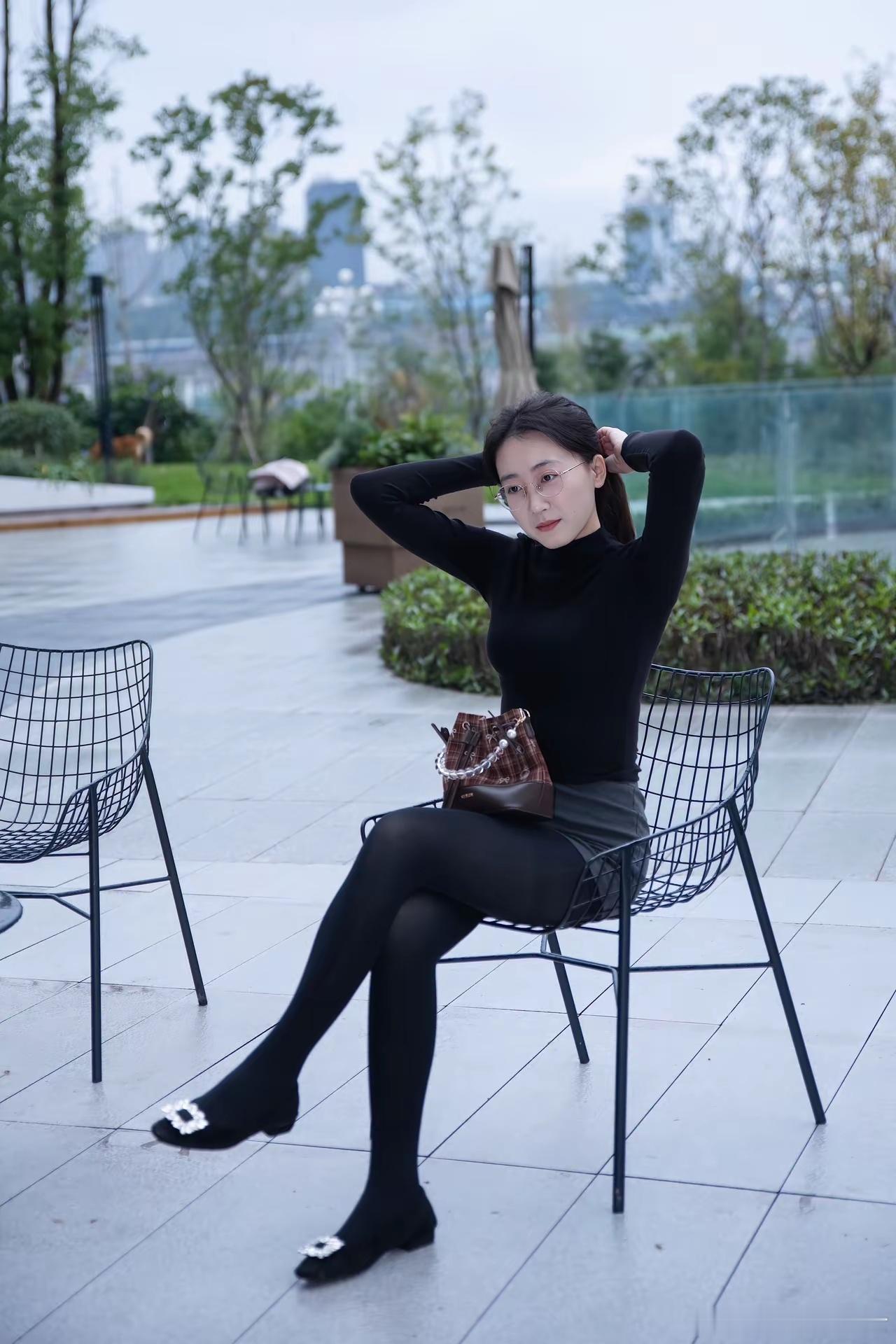 这样的穿搭喜欢吗