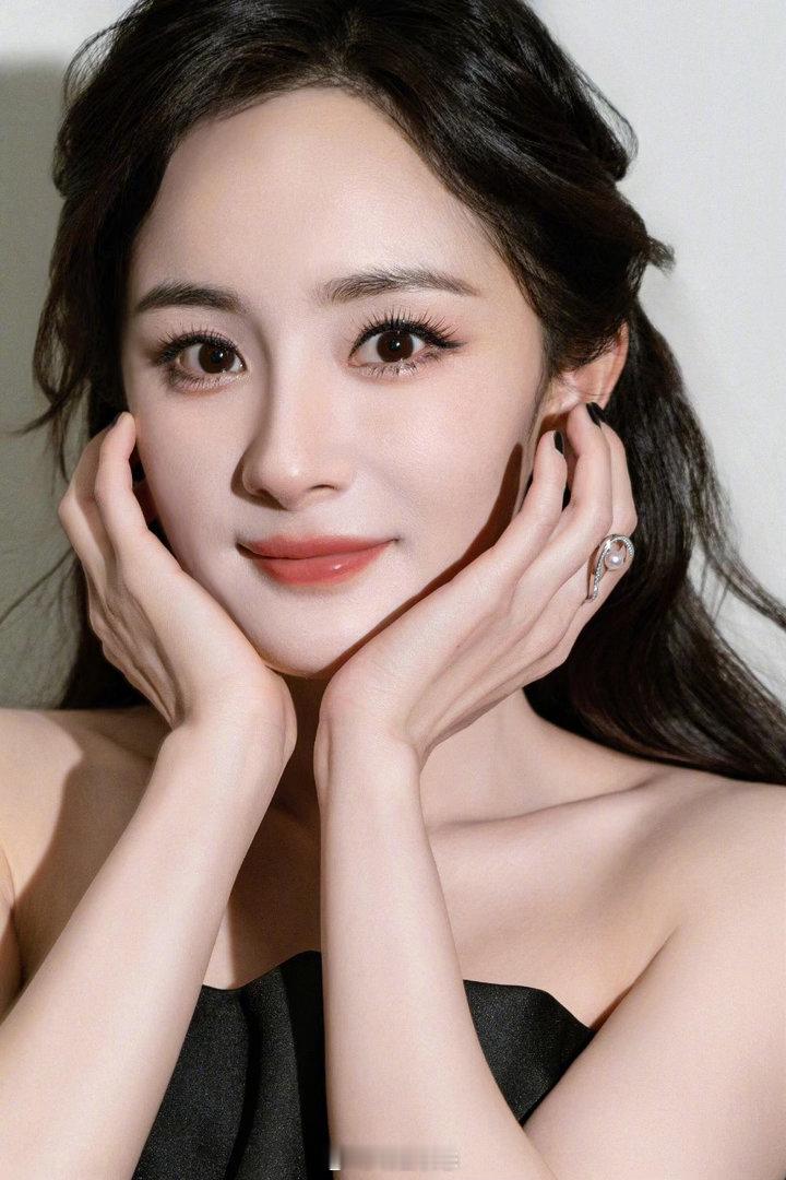 杨幂黑裙​​​