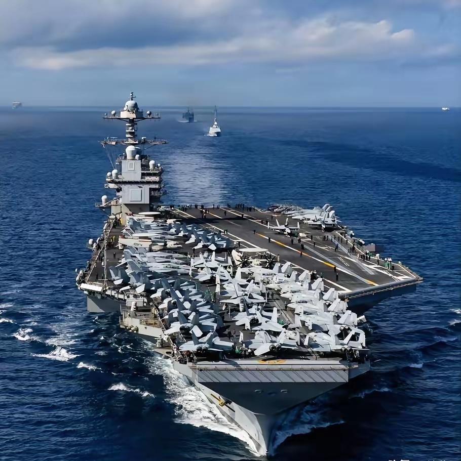 太尴尬了！美军1/3舰艇集结在伊朗周边却不敢动手的原因曝光了。美国《华盛顿邮报》