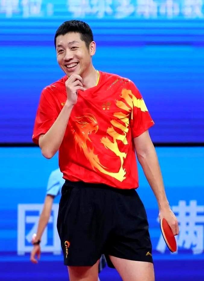 我真的要笑死许昕因为欠税5块4上了热搜第一，网友觉得这数字太反常，讨论是小数