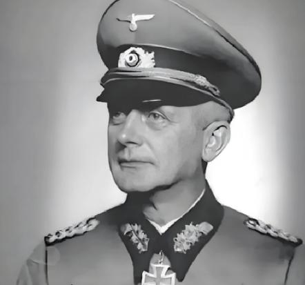 全面抗战爆发之前，蒋介石曾经问过他的德国军事总顾问法肯豪森：如果中日开战，中国能