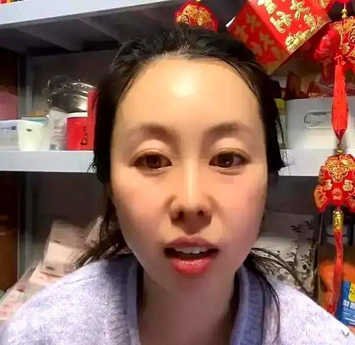 田静直播崩溃，一夜掉粉4873，这数字太刺眼了。别光看热闹，这根本不是她一个人