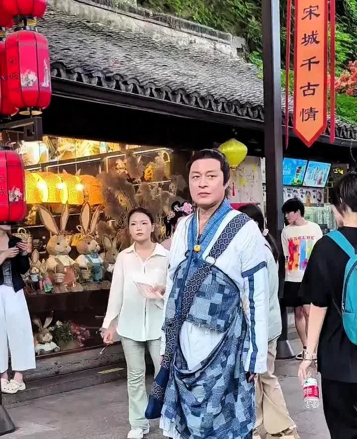 明道，没戏拍了！吴奇隆，三年未拍戏！黄磊，两年多未拍戏了！陈赫，基本