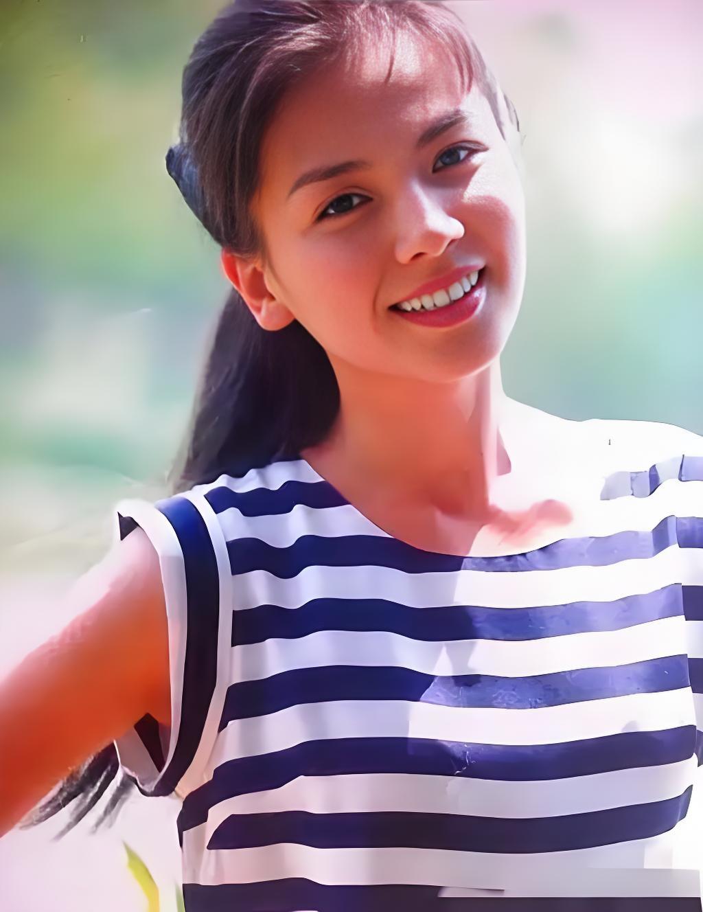 刘涛的颜值真是长在王珂审美点上！能娶到她绝对是福气。不过婚后她气质越发沉稳大气，