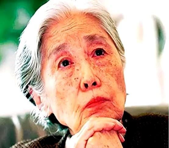 2006年，刘少奇遗孀王光美因病去世，临终前，她突然向女儿反复叮嘱一件事，话音刚