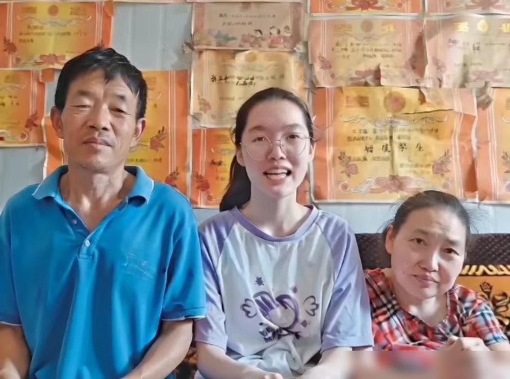 终于明白了为什么韩雅平会选择去清华卓医，不是因为清华给予的帮助更多，而是因为这2