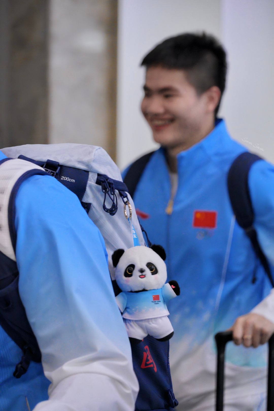 一个萌物后面是更萌的萌物🥰#梁伟铿#​