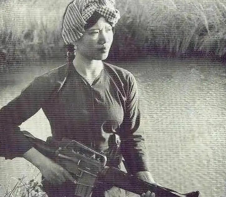 1975年，数百名美军在她手中丧生，美军曾悬赏10万美元寻找她，却始终没有结果。