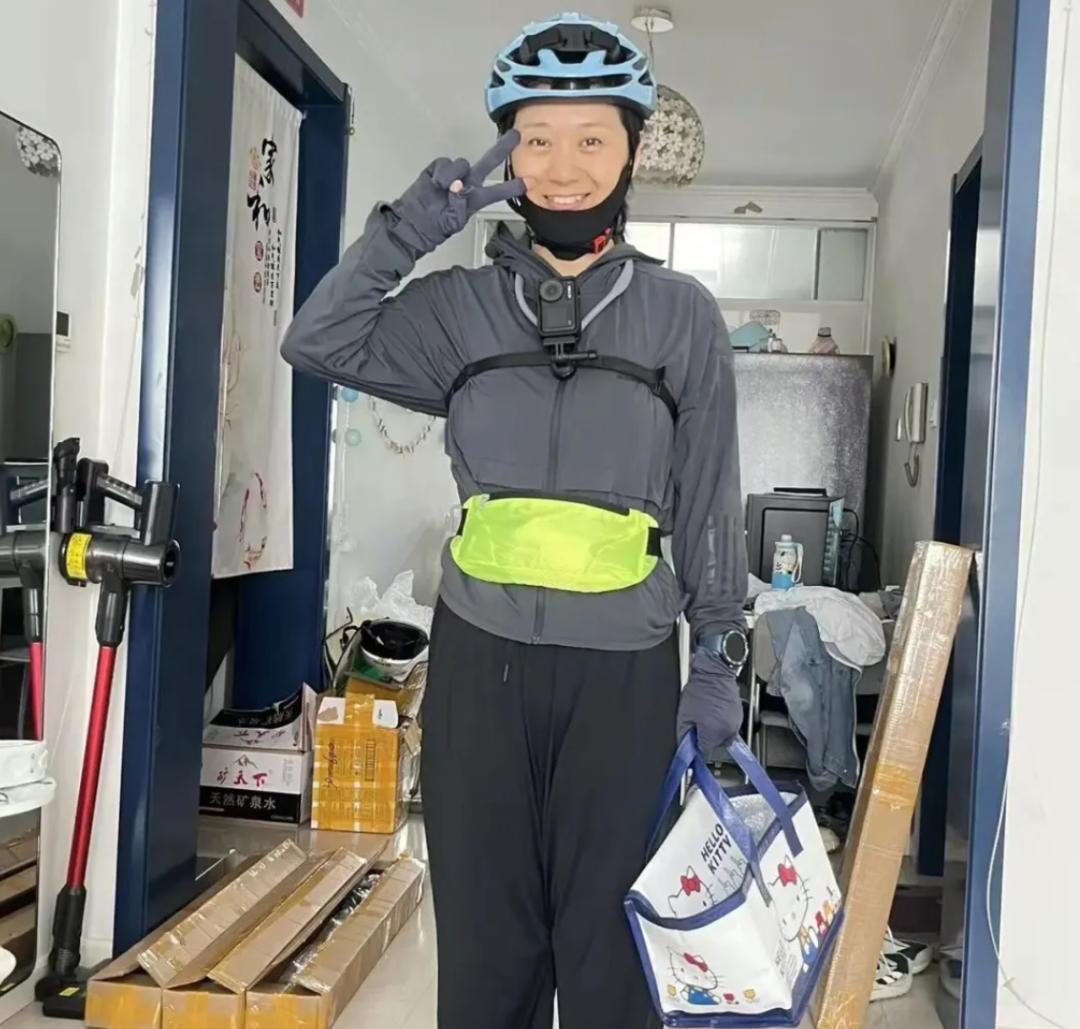 有人说，下班送外卖月入五千的年轻人“目的不纯”。我却觉得，这才是打工人的高阶自律