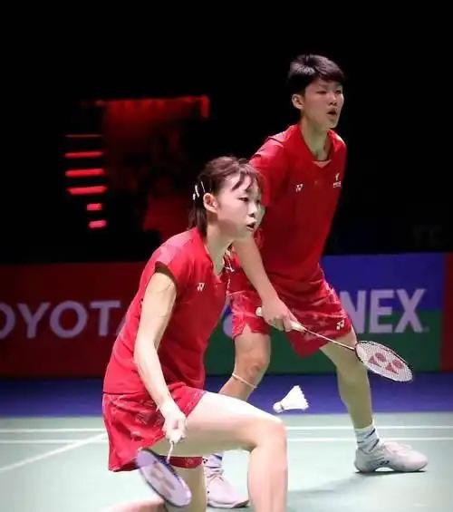 刚刚，结束了一场2026韩国羽毛球大师赛混双1/8决赛，混双3号种子、世界排名第