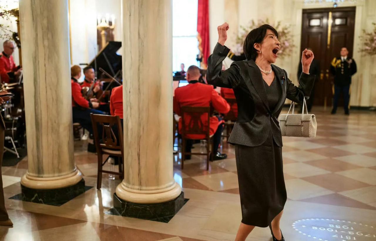 怪不得日本人破防了。日本战败大多数日本人还能接受，但人类历史上唯一一次挨核弹