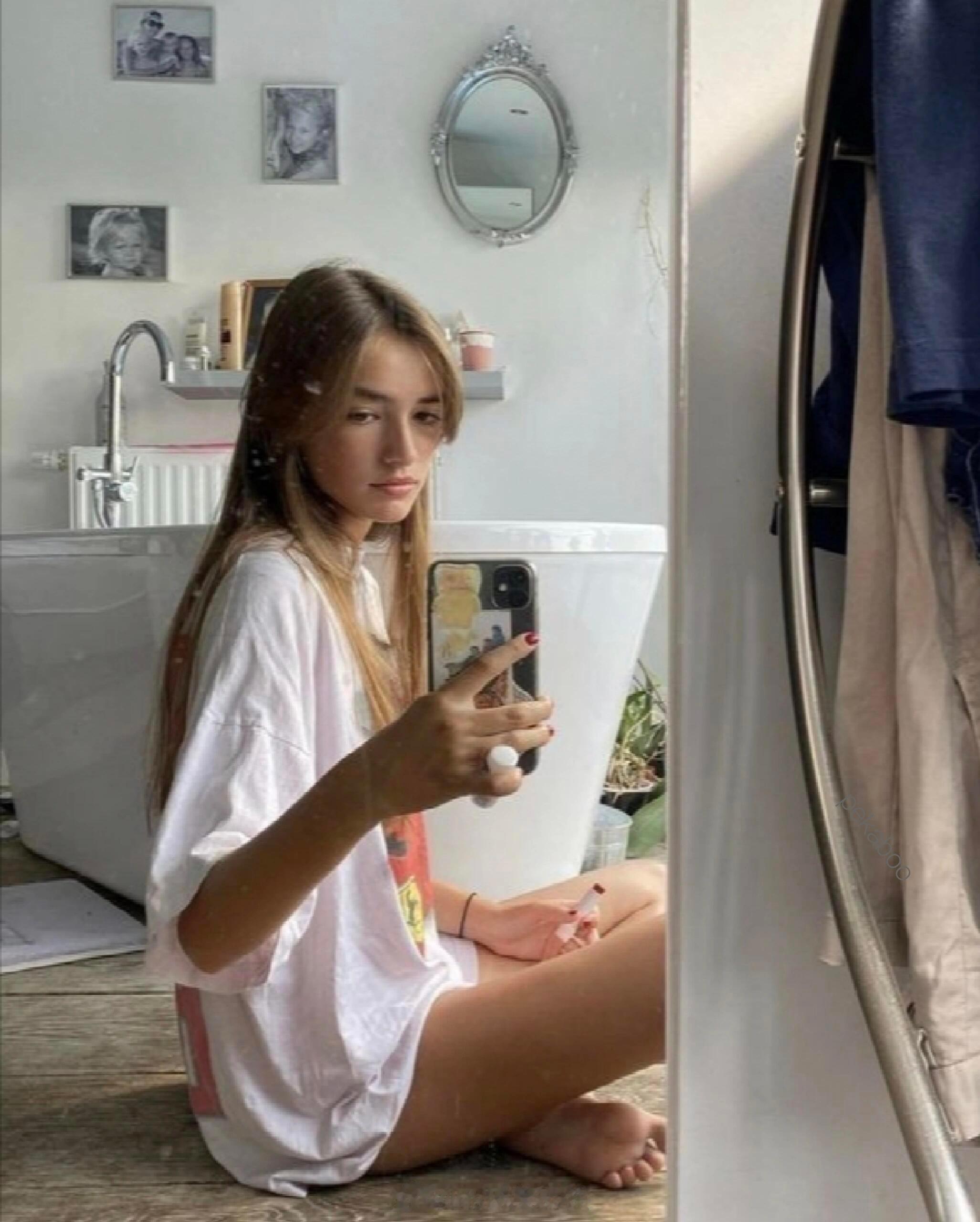 😋​​​