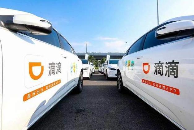 深圳，连官方都看不下去了。前几天，深圳市交通运输局发了一纸通告。语气很平静，