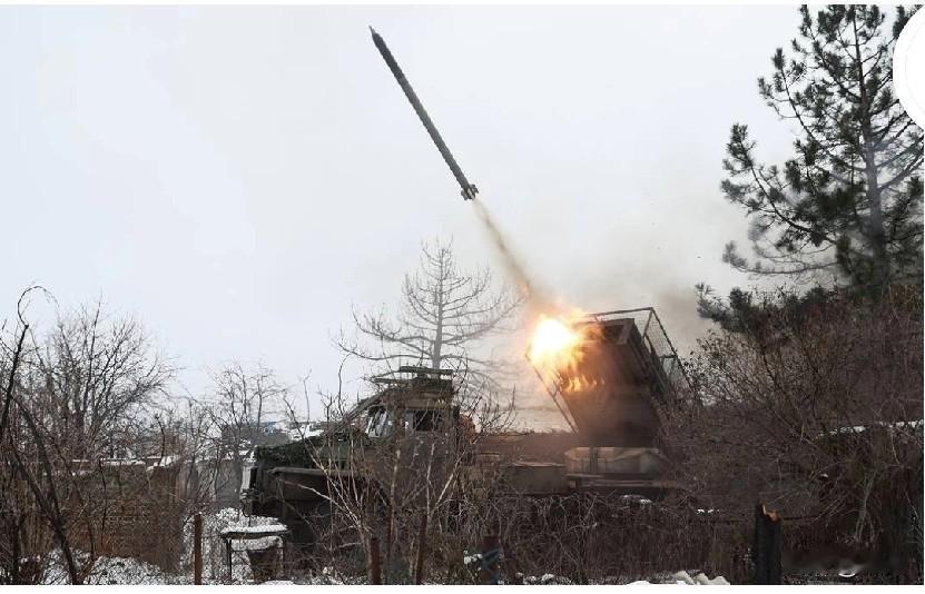 俄军在康斯坦丁诺夫卡东南部取得推进2月3日，塔斯社消息，军事专家安德