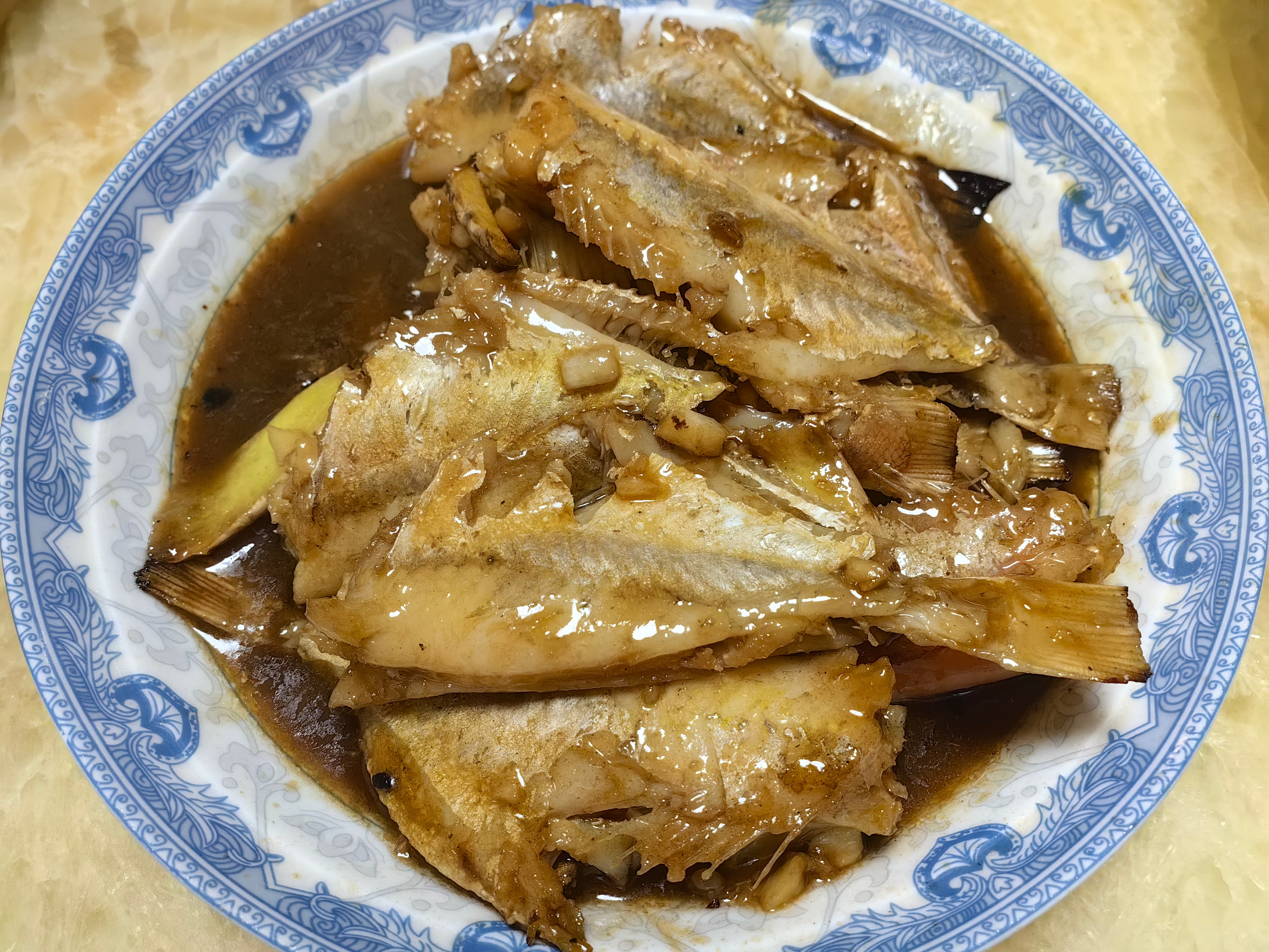 家常菜自己做的猪扒，鸡蛋炒西葫芦，煎鱼，炒空心菜梗。