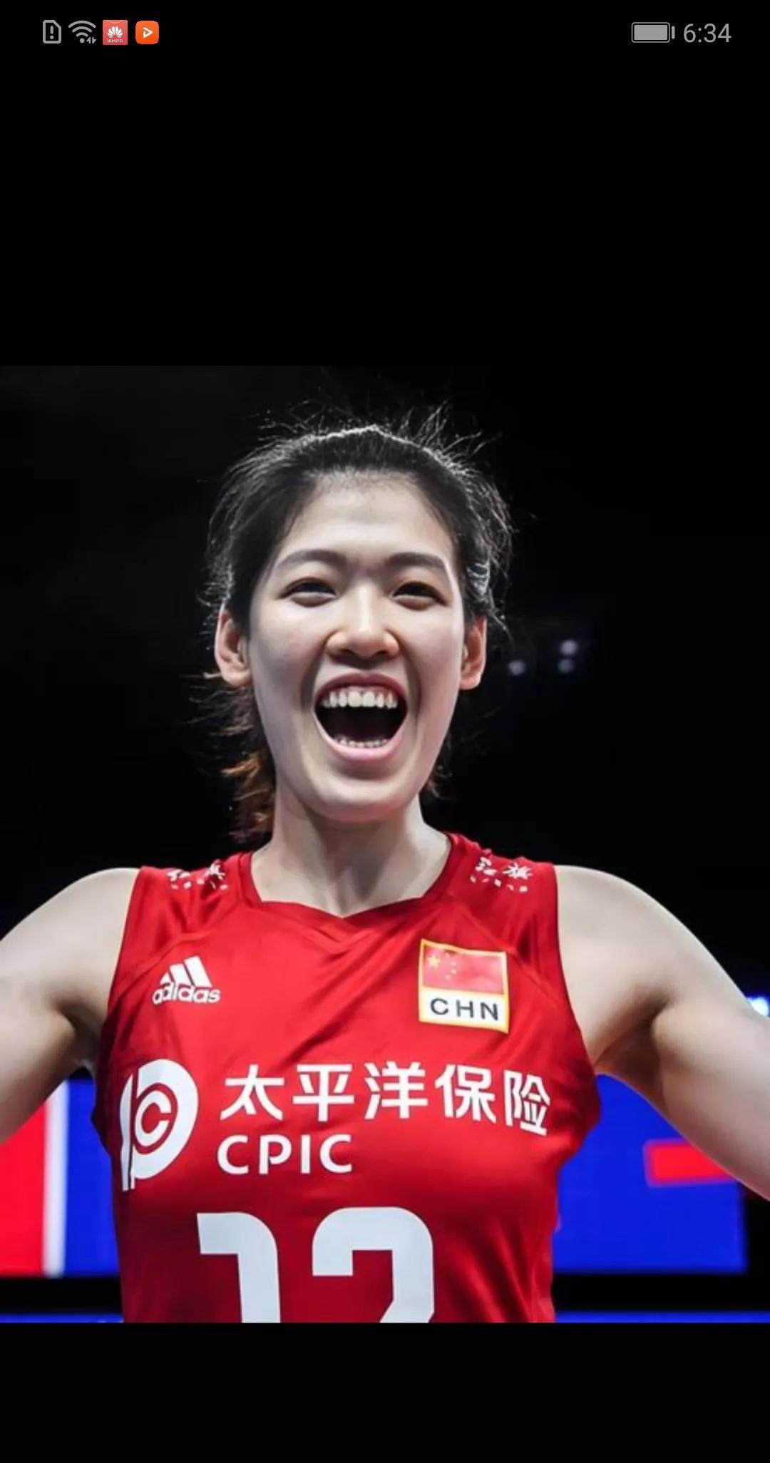 李盈莹宣布回国养伤。也好。这样可以休养一段时间了。李盈莹，2000年出生。9