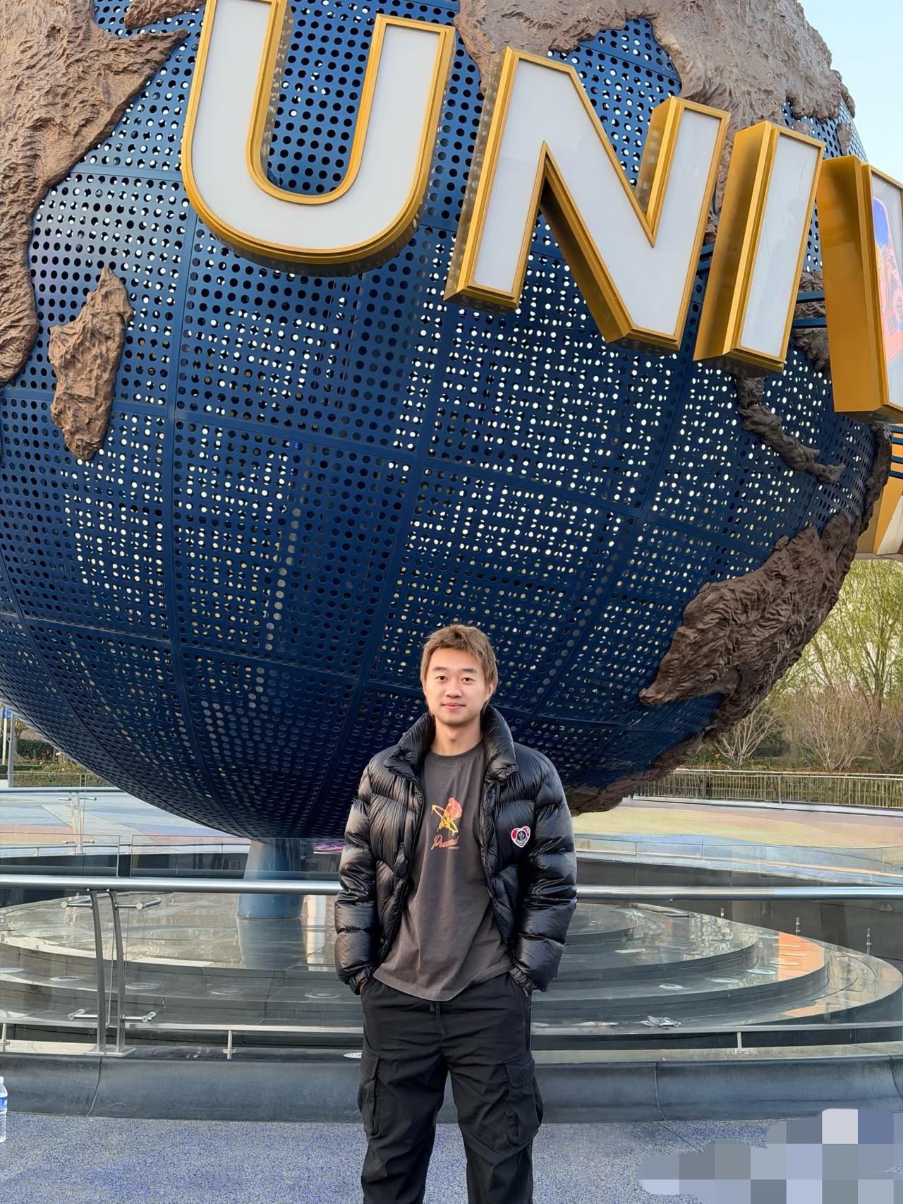 11月24日赵子豪更新：地球上最好玩的地方快乐原地起飞！赵子豪全运会结束，