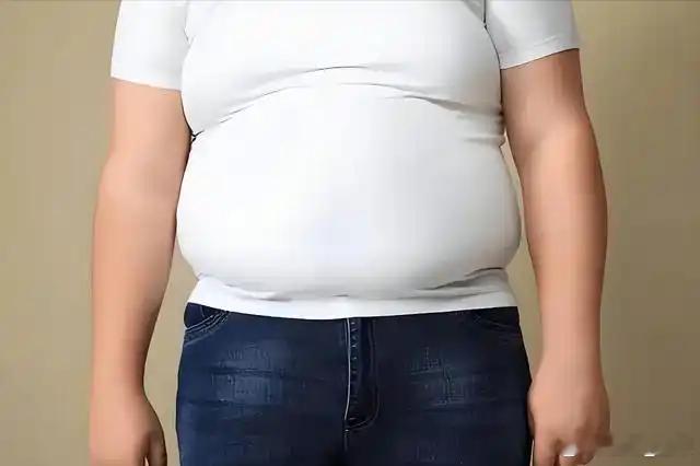 脂肪肝大肚子，一个妙方“化湿消脂方”解决它。汉古经方患者，体重158斤，肚