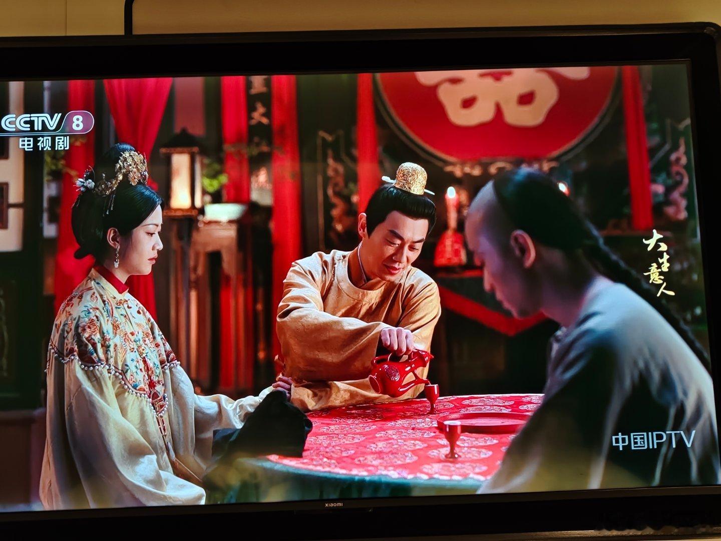 朱亚文曾经也是男一号的待遇啊，身材颜值气质演技都有，现在也不算多老，虽然确实不适