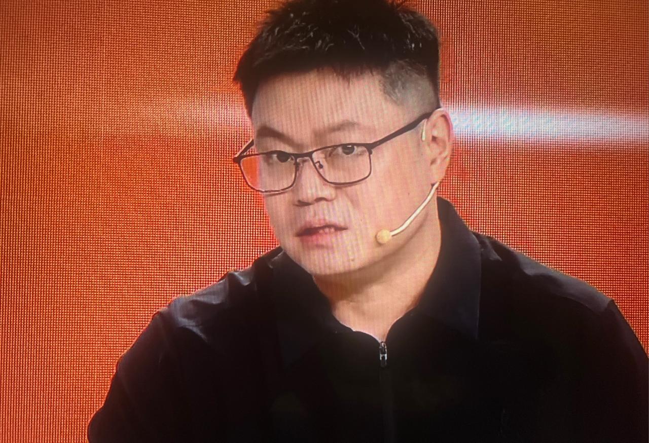 陈熠惜败大藤沙月：侯英超赛后长时间沉默......比赛结束的那一刻，解说周冠达