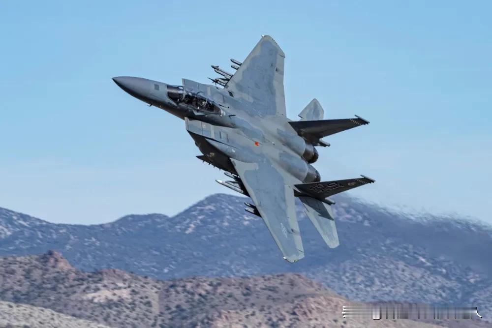 美国的F-15EX订单，要被中国歼-35“截胡”了！很多人以为，埃及买战机只是在